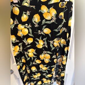 H&M Black Midi Skirt with Lemon Print